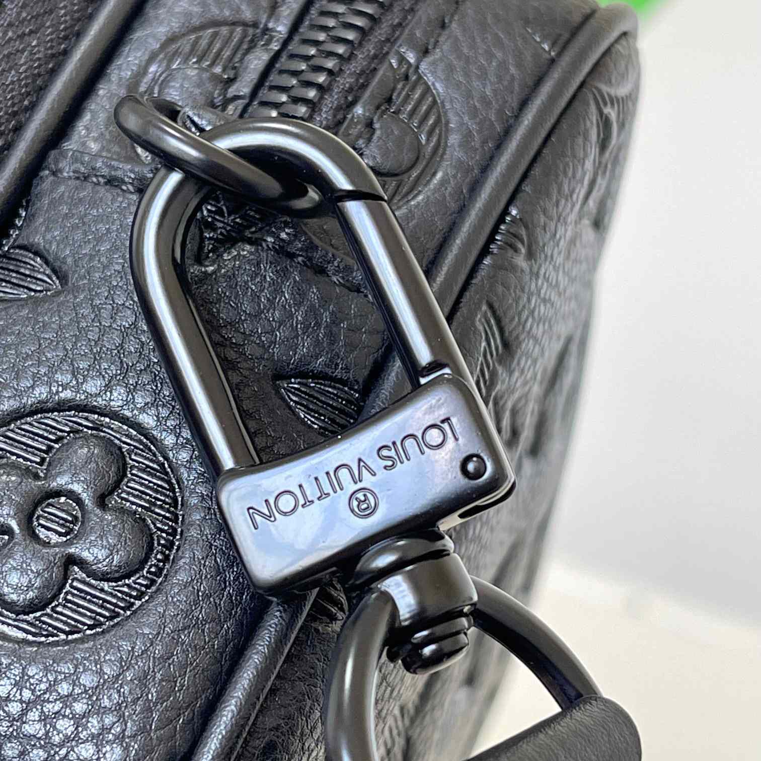 Louis Vuitton Alpha Wearable Wallet     M82544 - DopestKickz