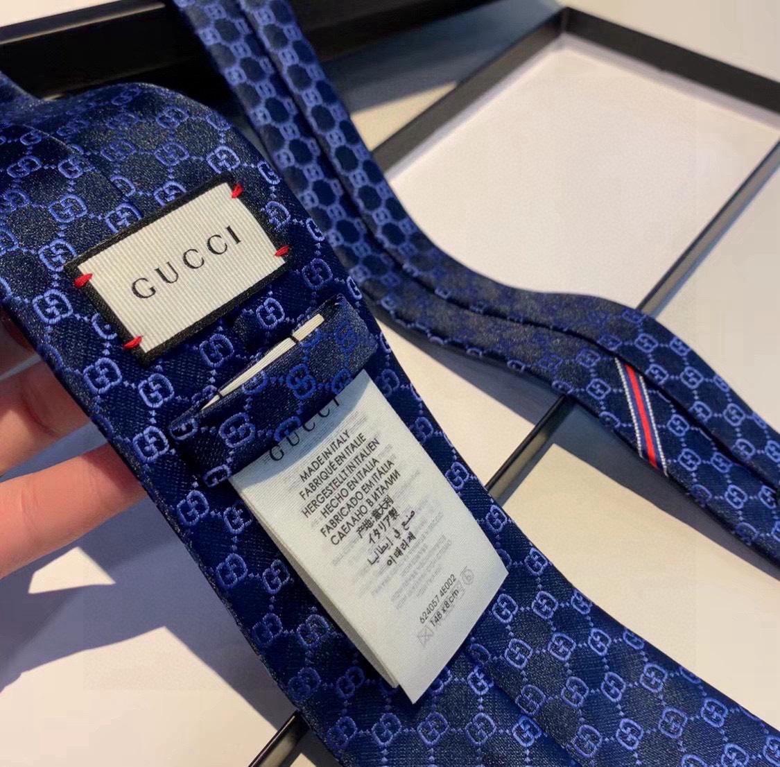 Gucci GG Pattern Silk Tie - DopestKickz