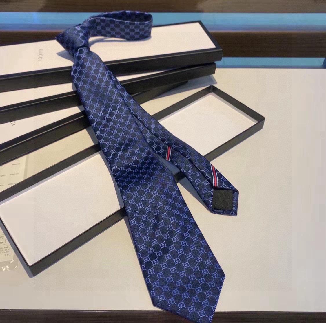 Gucci GG Pattern Silk Tie - DopestKickz