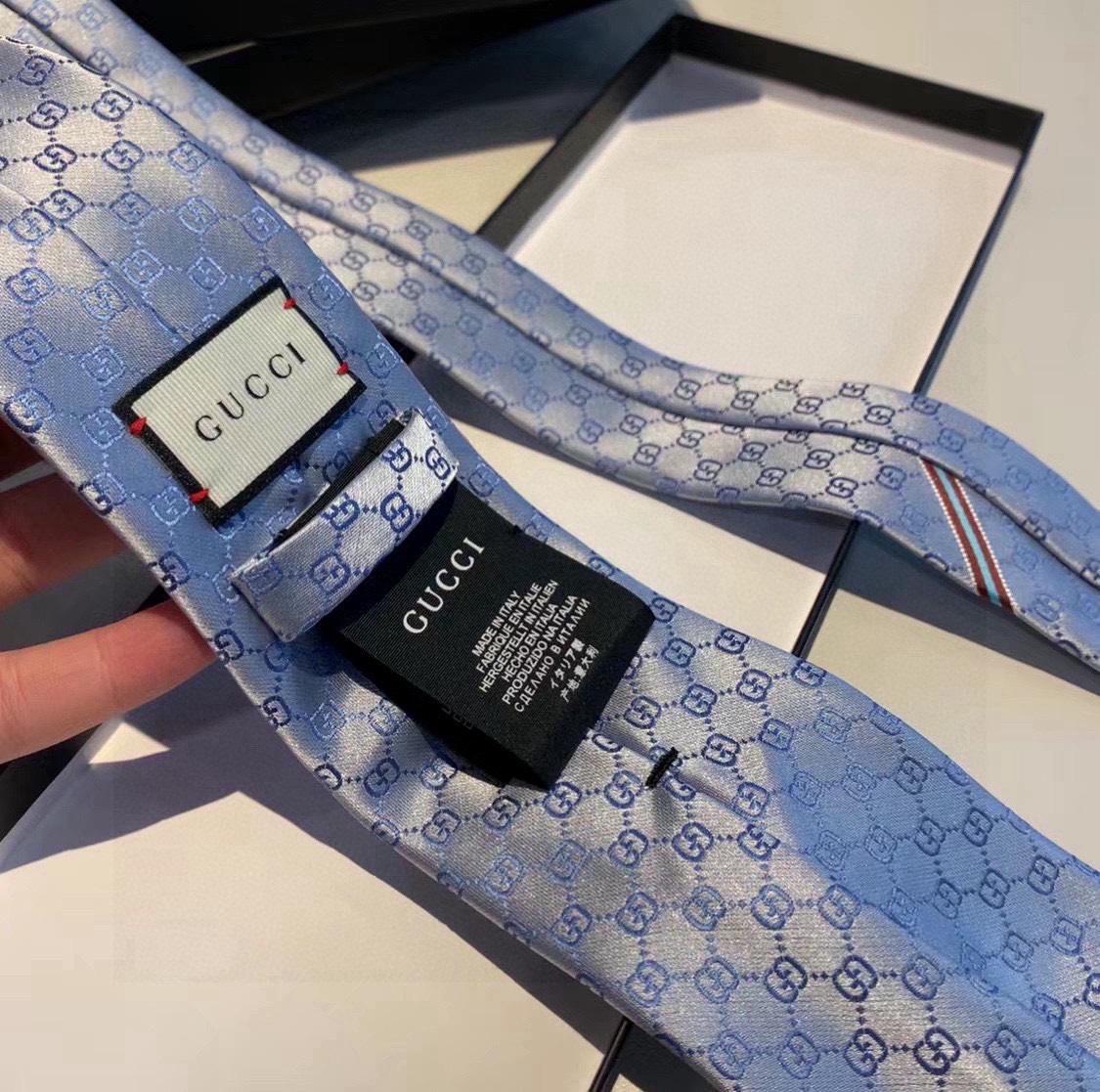 Gucci GG Pattern Silk Tie - DopestKickz