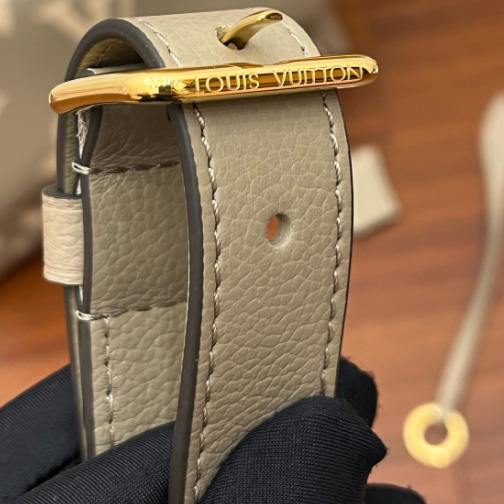 Louis Vuitton Madeleine MM   M46041 - DopestKickz
