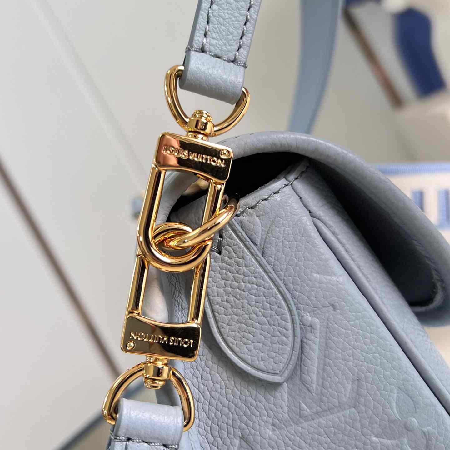 Louis Vuitton Diane    M46846 - DopestKickz