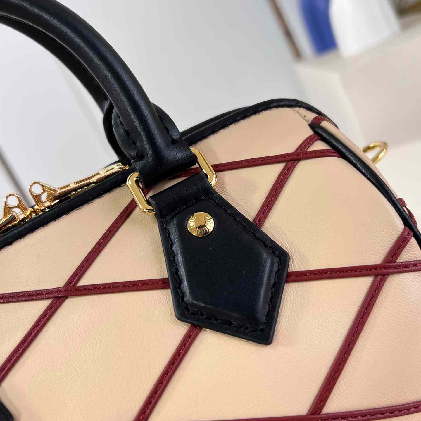 Louis Vuitton Speedy Bandouliere 20    M24261 - DopestKickz