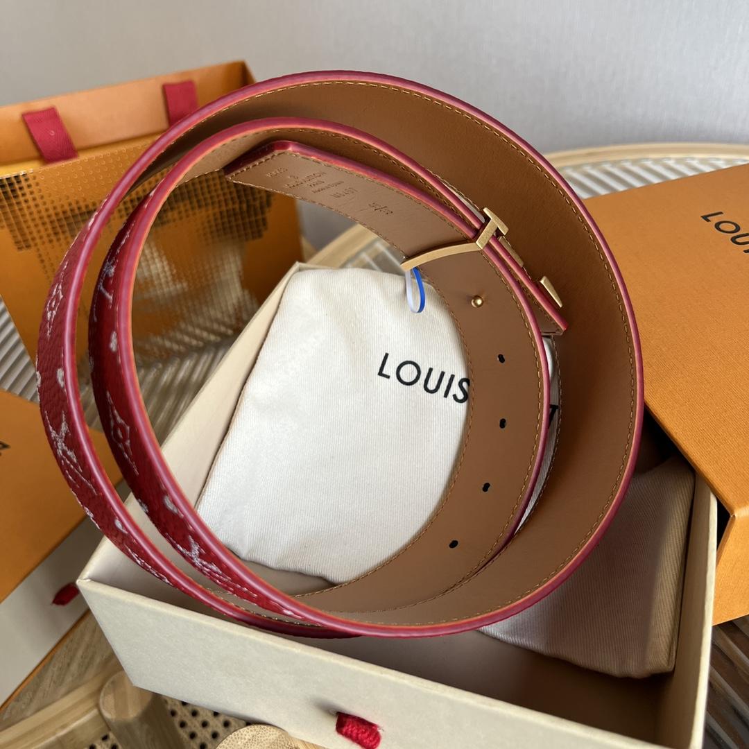 Louis Vuitton LV Initiales 40mm Reversible Belt   M8457V - DopestKickz