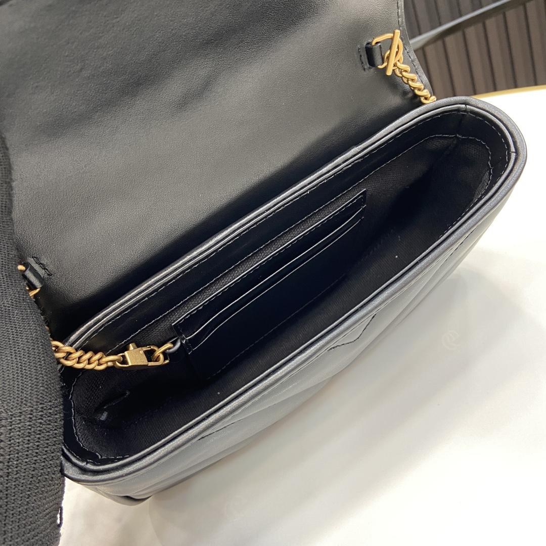 Gucci GG Marmont Mini Bag - DopestKickz