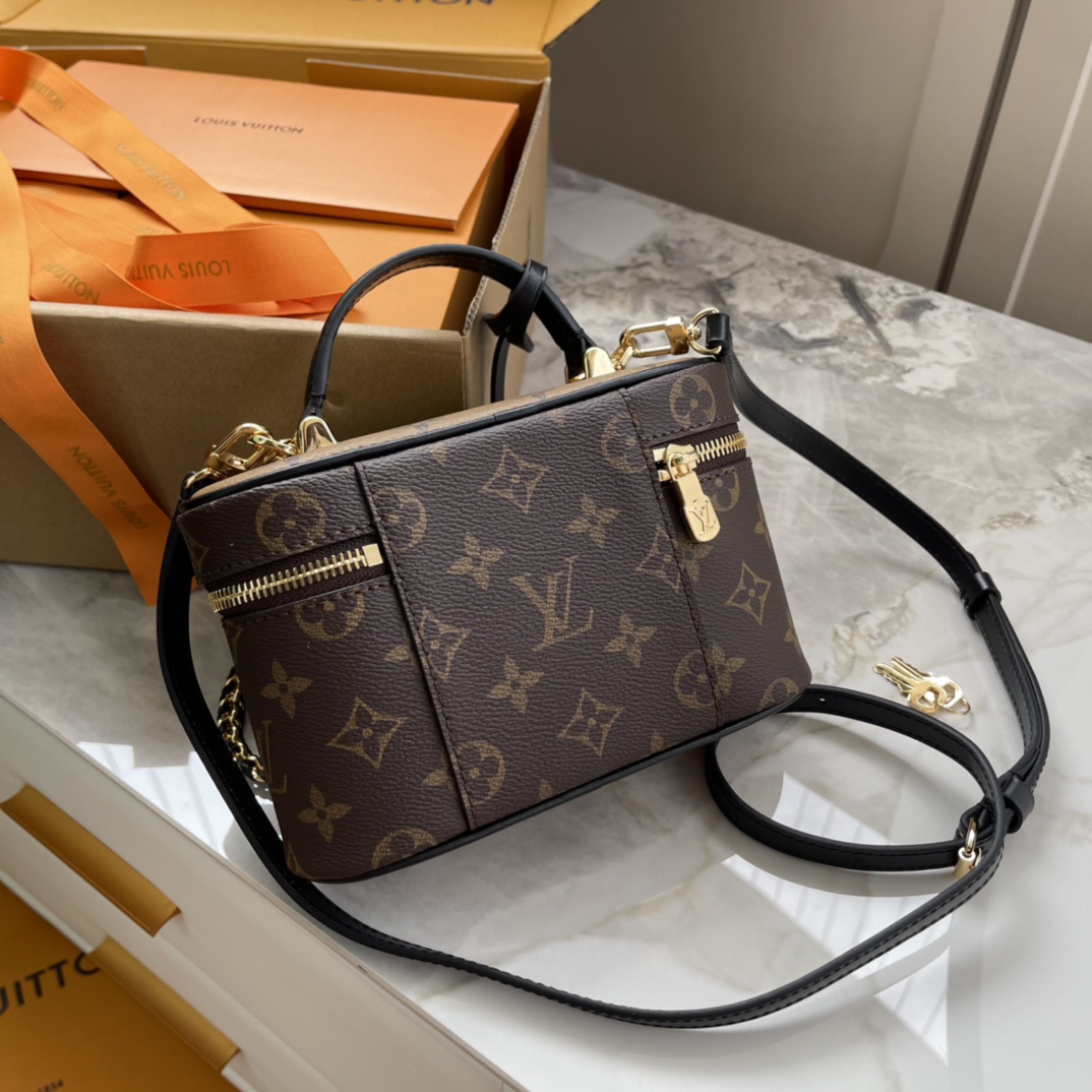 Louis Vuitton Vanity Chain Pouch    M47125 - DopestKickz