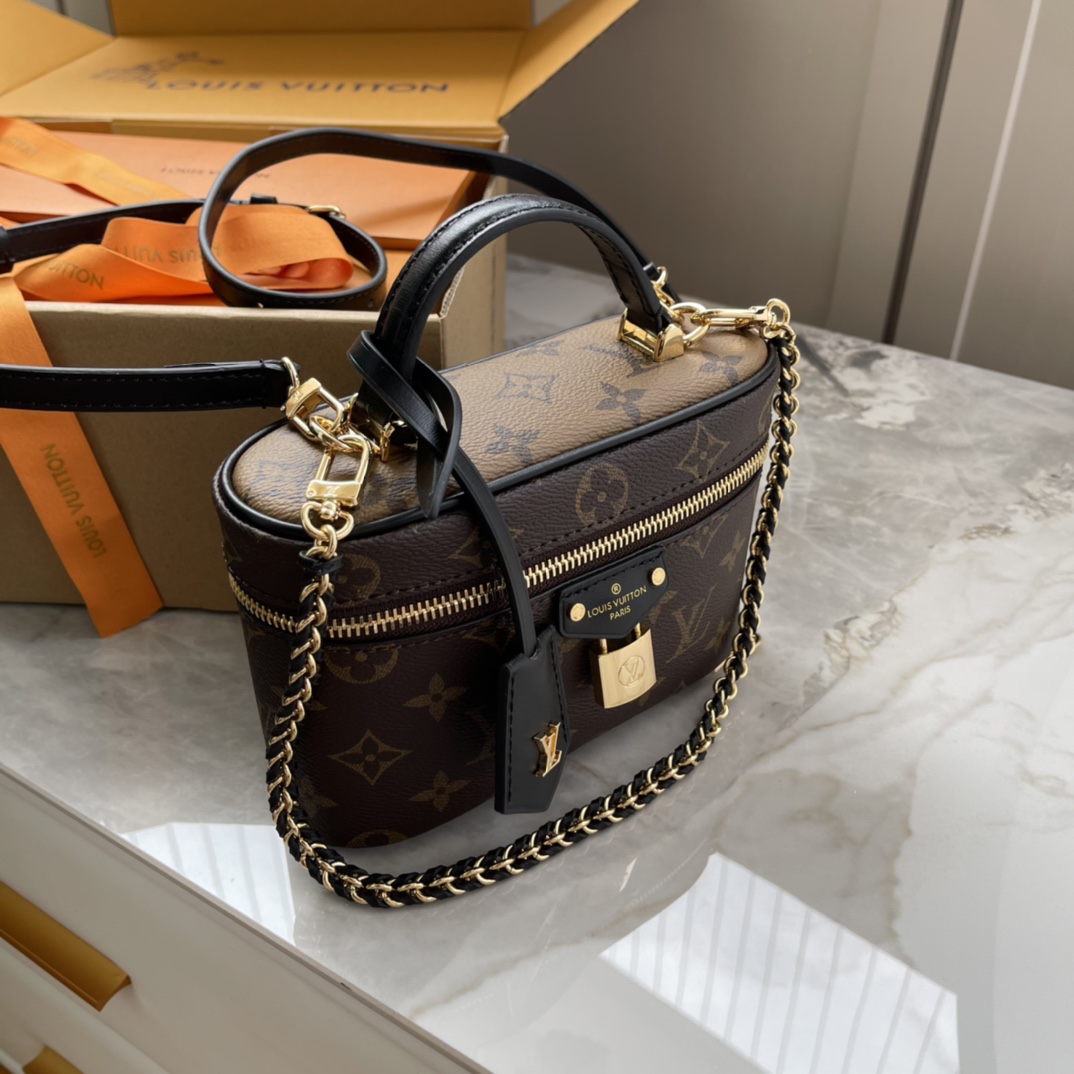Louis Vuitton Vanity Chain Pouch    M47125 - DopestKickz