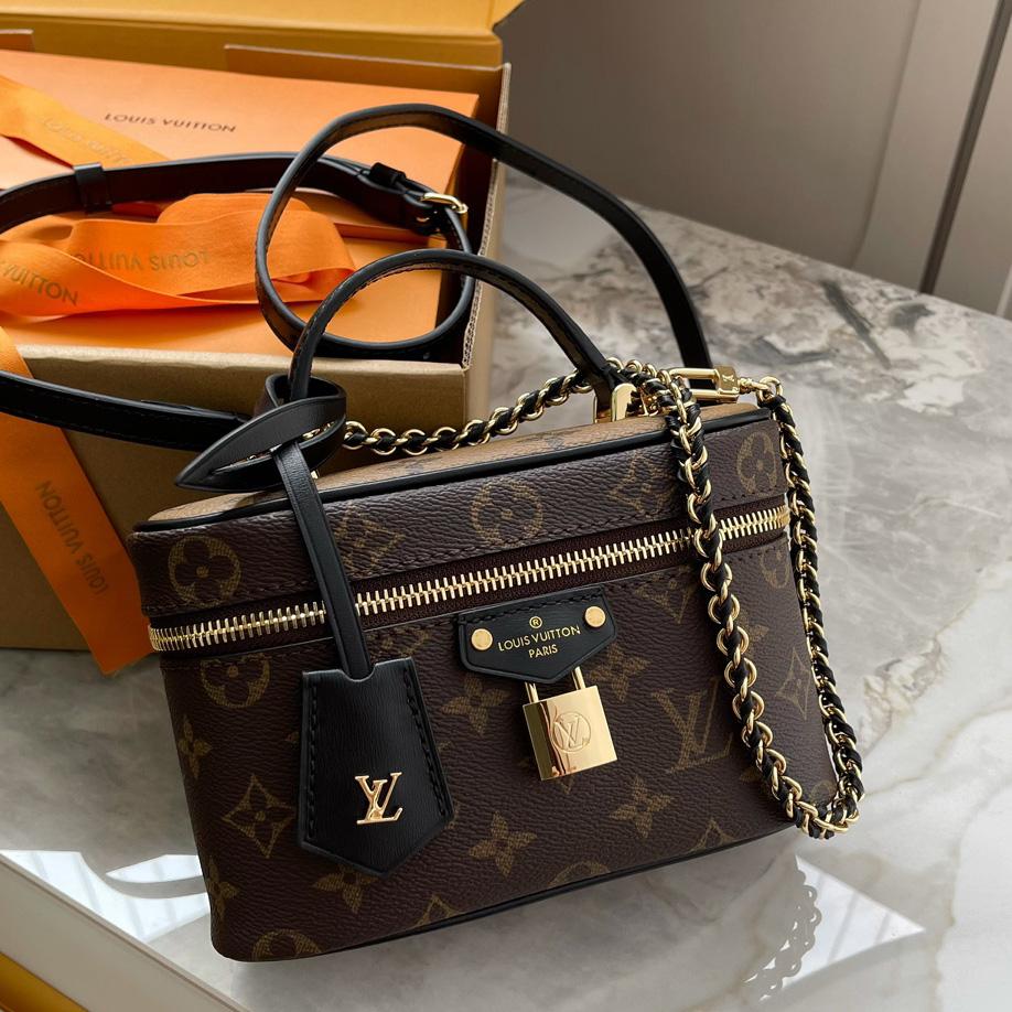 Louis Vuitton Vanity Chain Pouch    M47125 - DopestKickz