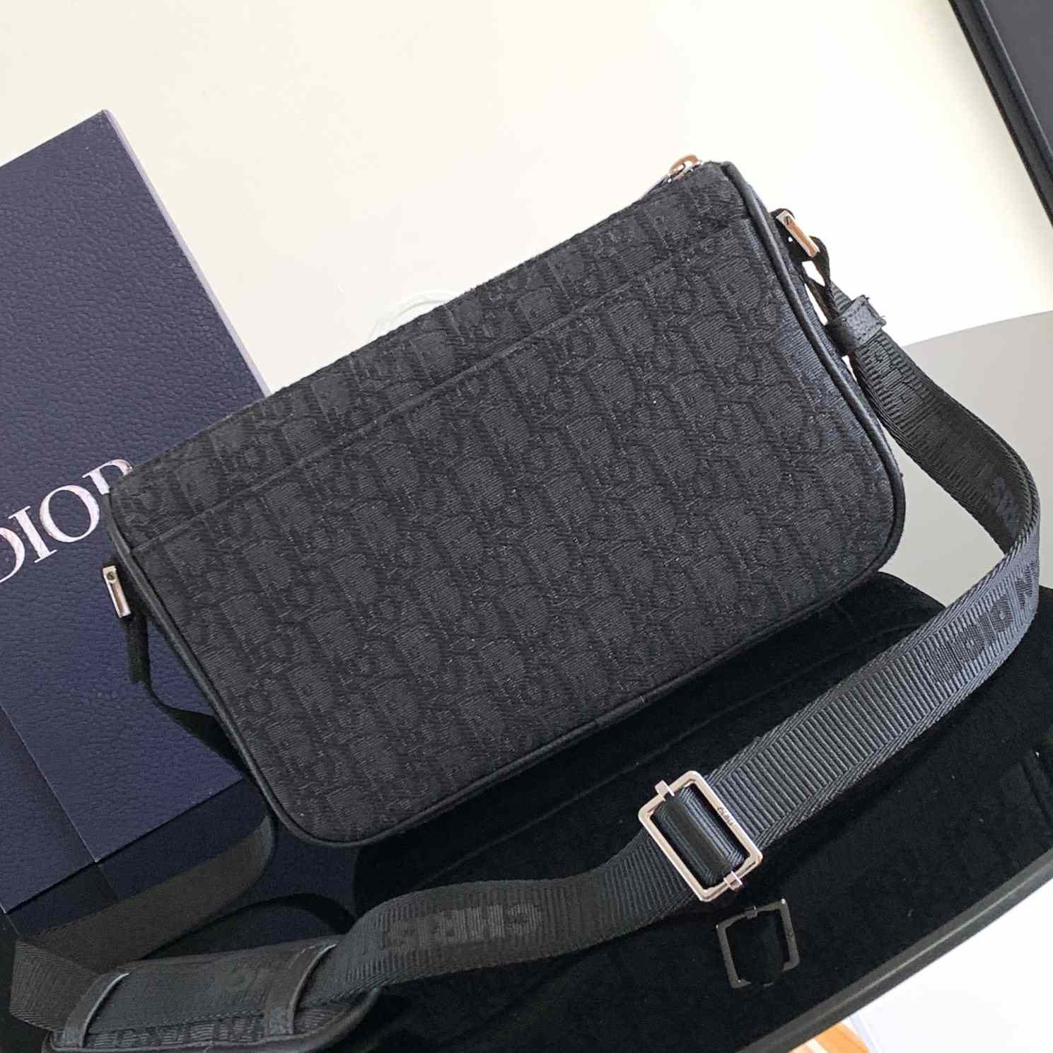 Dior 8 Bag With Strap - DopestKickz