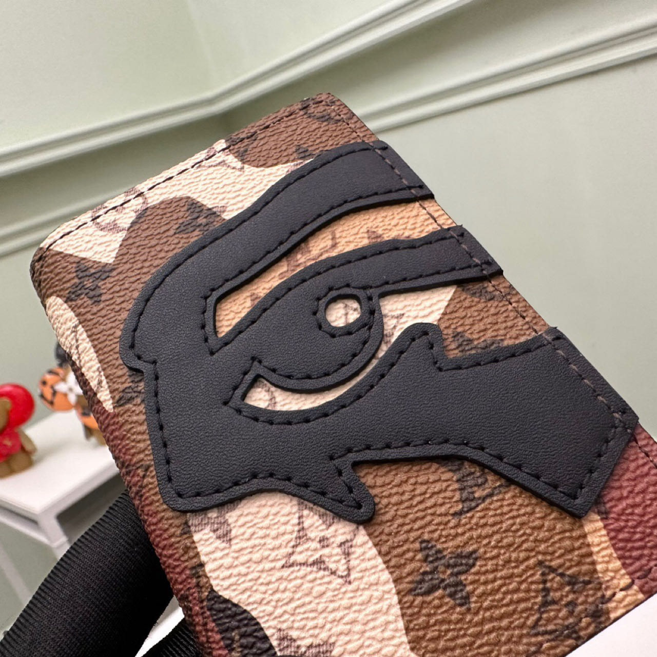 Louis Vuitton Pocket Organizer   M82574 - DopestKickz