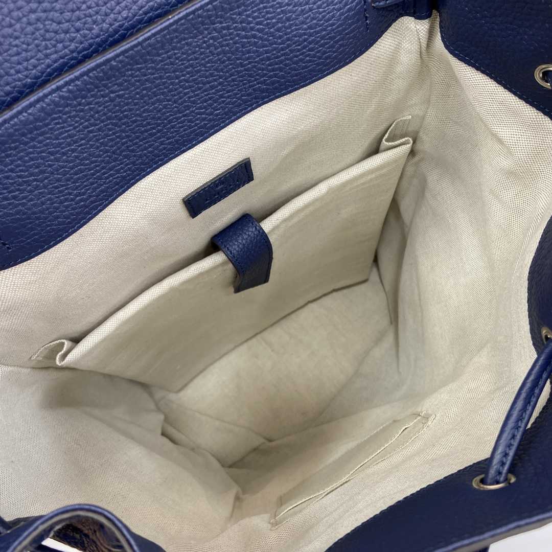 Gucci Jumbo GG Backpack - DopestKickz