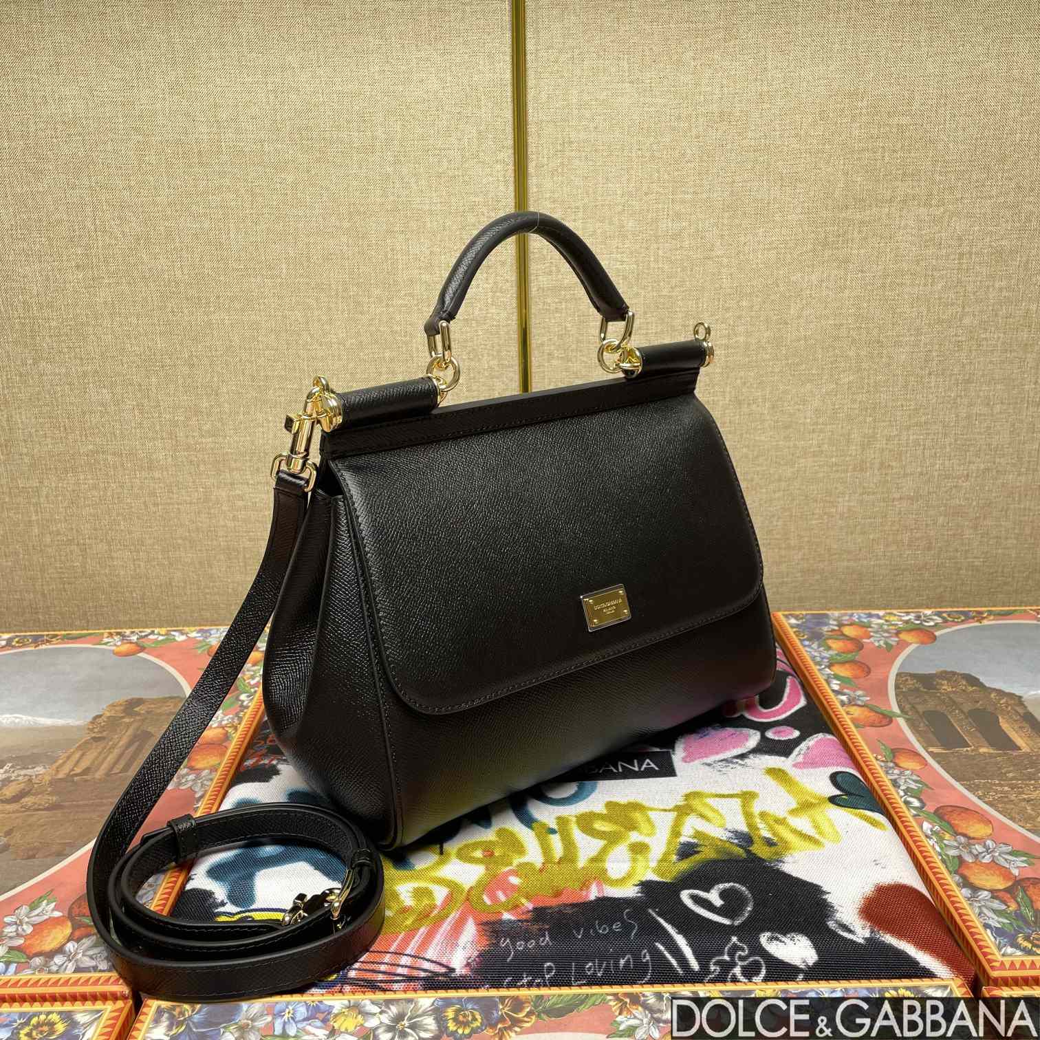 Dolce & Gabbana Sicily Handbag (25*12*20cm) - DopestKickz