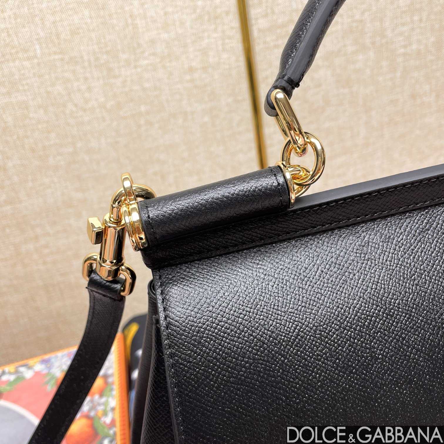 Dolce & Gabbana Sicily Handbag (25*12*20cm) - DopestKickz