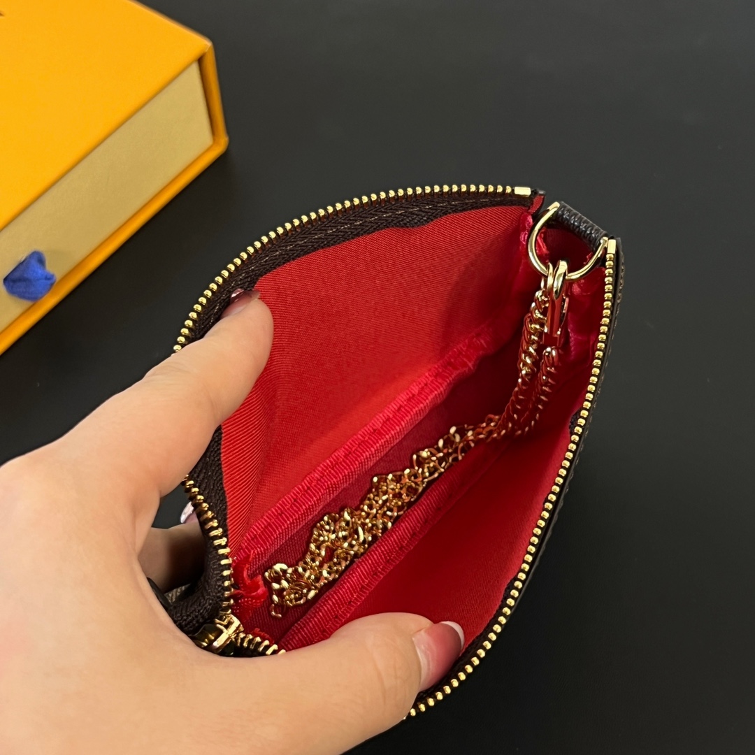Louis Vuitton Mini Pochette Accessoires    M82841 - DopestKickz