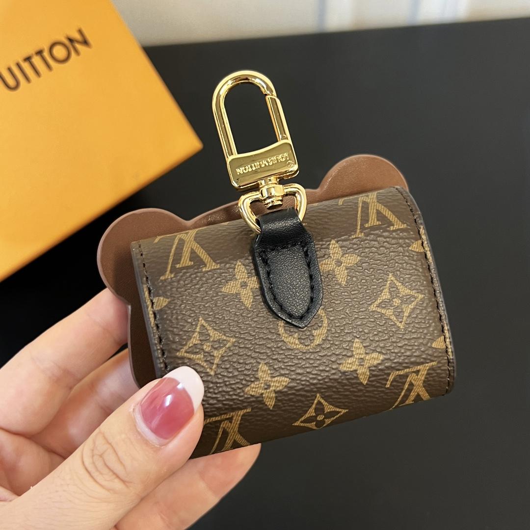 Louis Vuitton Teddy Bear Earphone Case   M01361 - DopestKickz