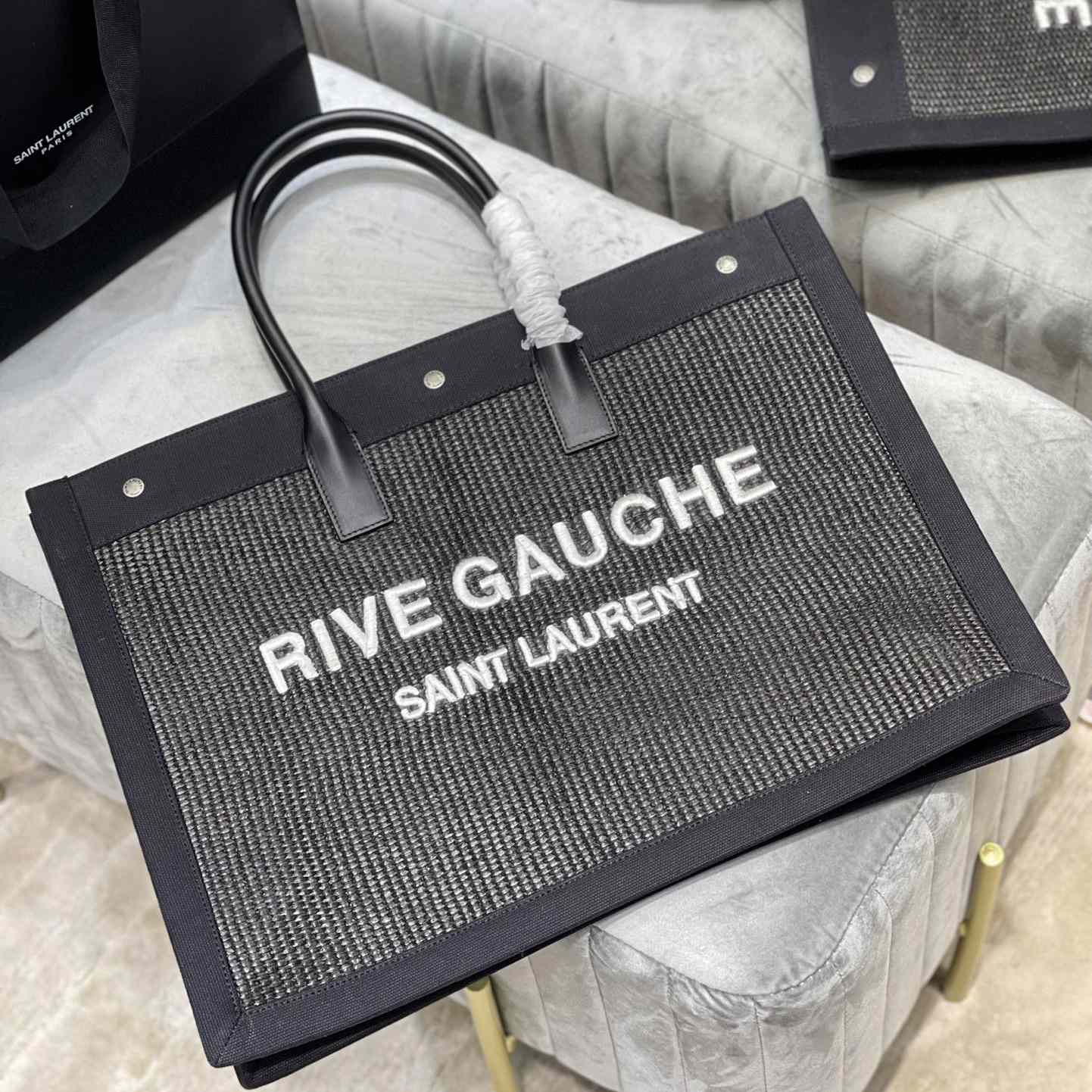 Saint Laurent Rive Gauche Woven Tote Bag   48×36×16cm - DopestKickz