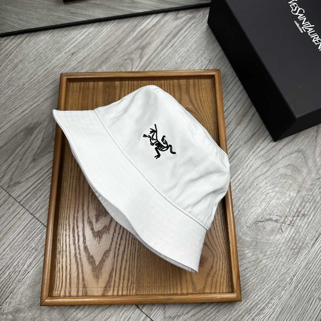 Arc’teryx  Bucket Hat - DopestKickz