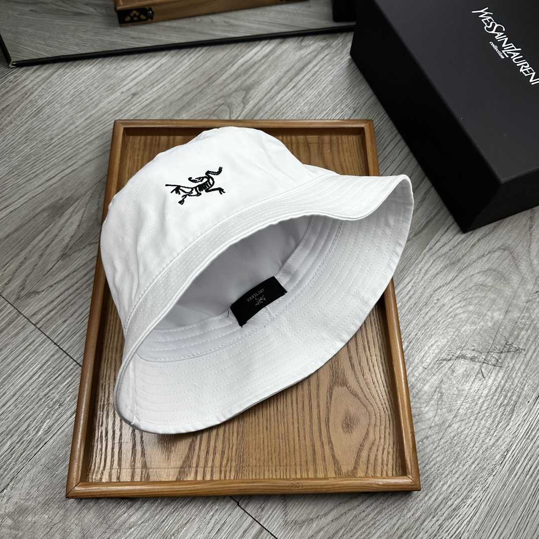 Arc’teryx  Bucket Hat - DopestKickz