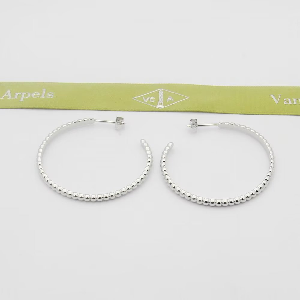 Van Cleef & Arpels Perlée Pearls Of Gold Hoop Earrings, Large Model - DopestKickz