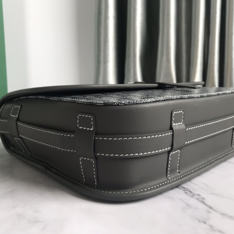 Goyard Belvedere MM Bag - DopestKickz