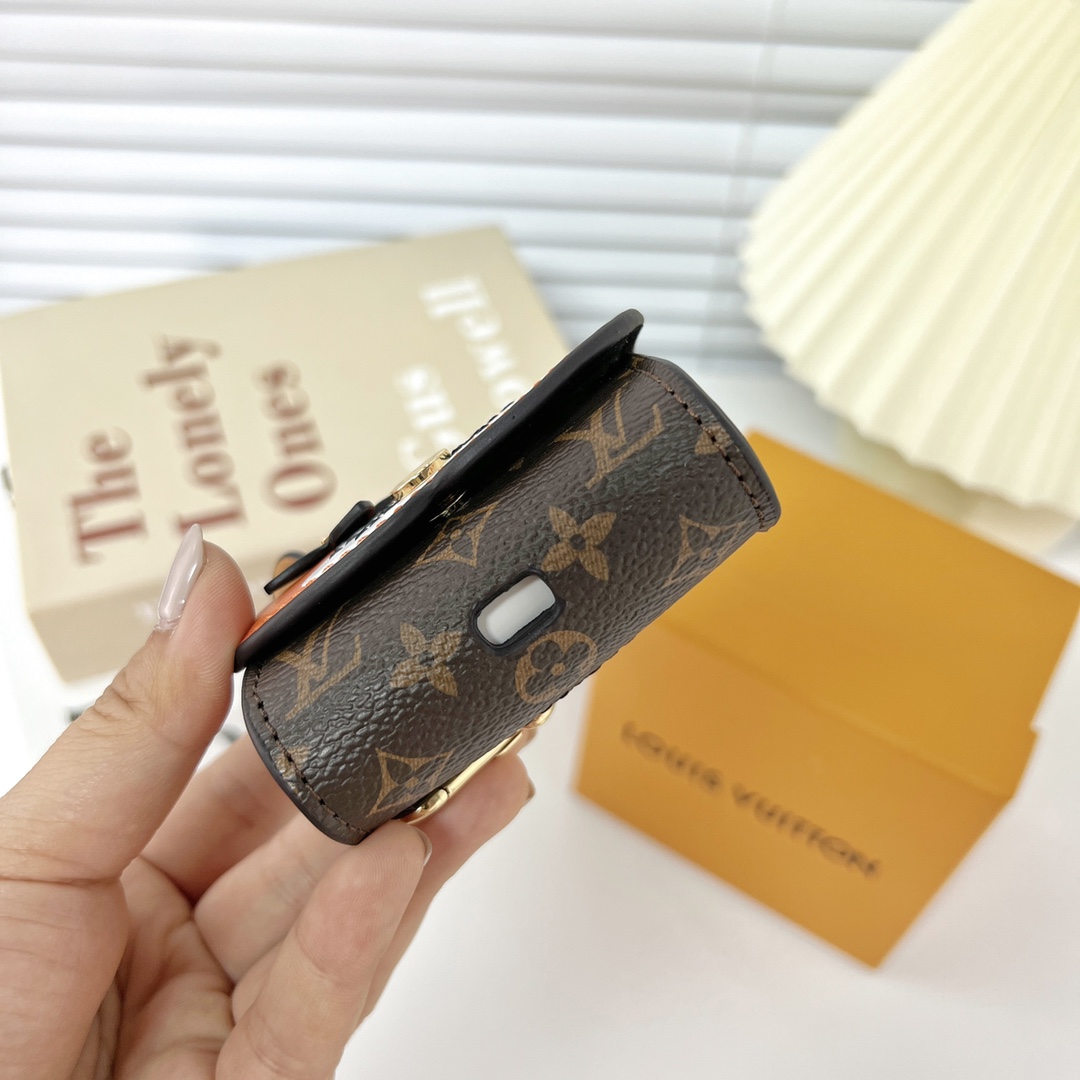 Louis Vuitton Cat Earpods Case   GI0862 - DopestKickz