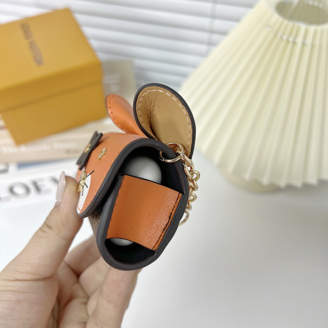 Louis Vuitton Cat Earpods Case   GI0862 - DopestKickz