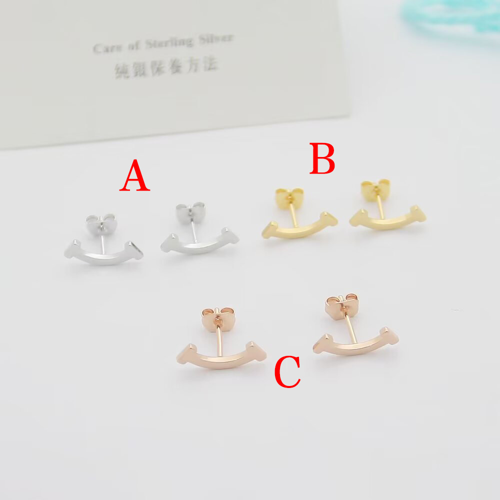 Tiffany & Co. Tiffany T Smile Earring - DopestKickz