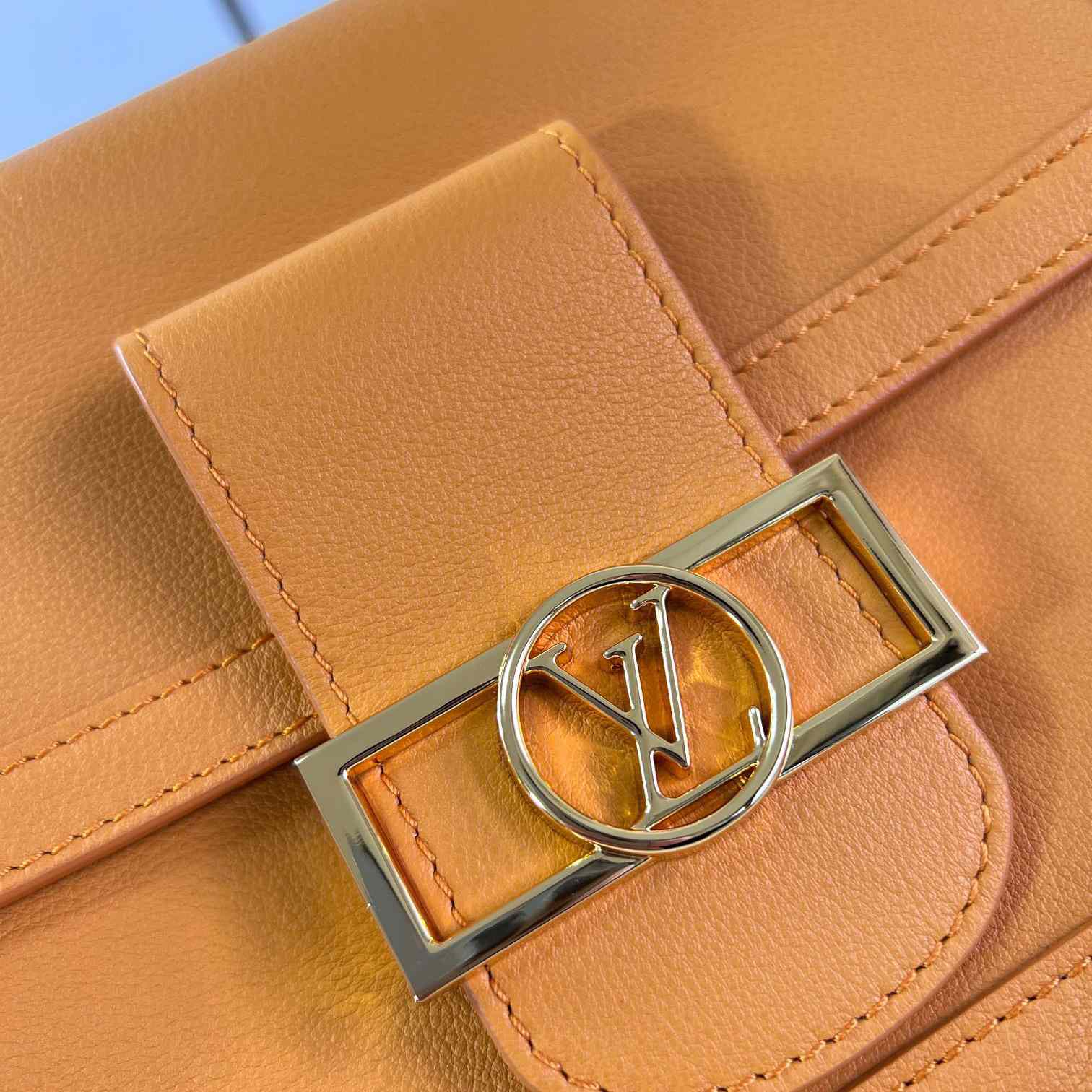 Louis Vuitton Dauphine Soft MM   M25048 - DopestKickz