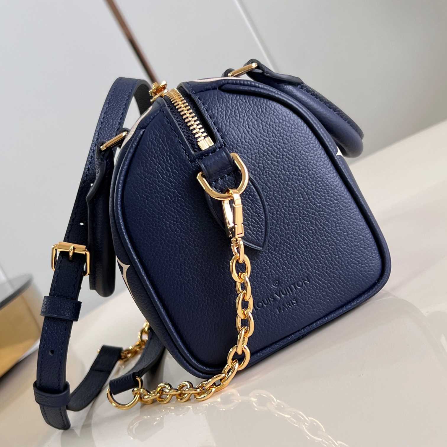 Louis Vuitton Speedy Bandouliere 20    M47048 - DopestKickz