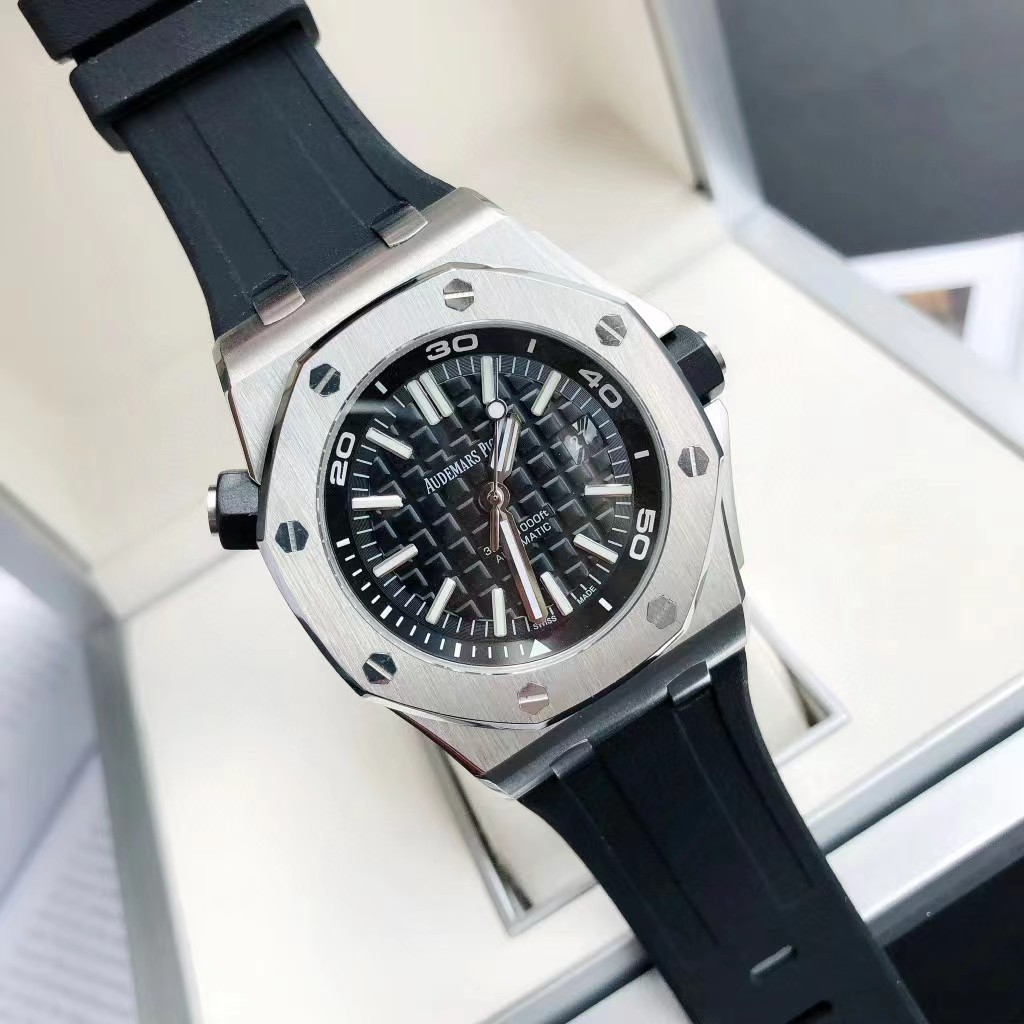 Audemars Piguet Watch    - DopestKickz