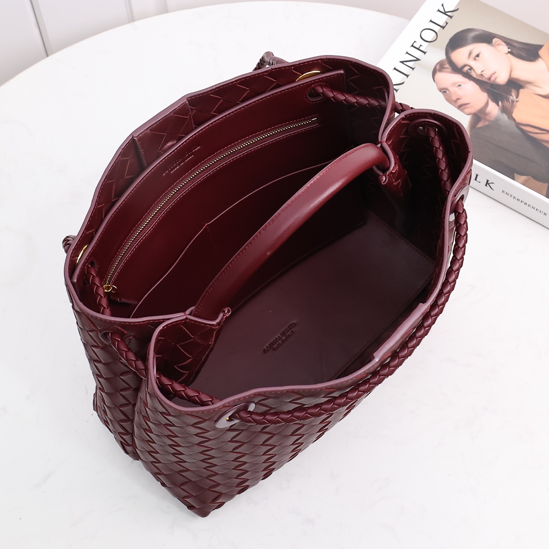 Bottega Veneta Medium Andiamo  32*24*12CM - DopestKickz