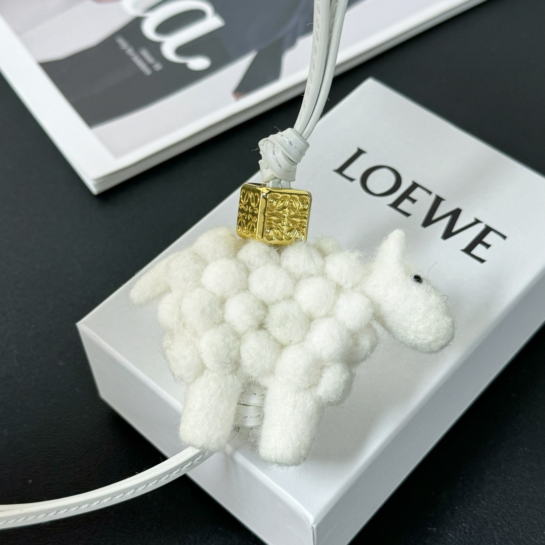 Loewe Sheep charm In Felt And Calfskin - DopestKickz