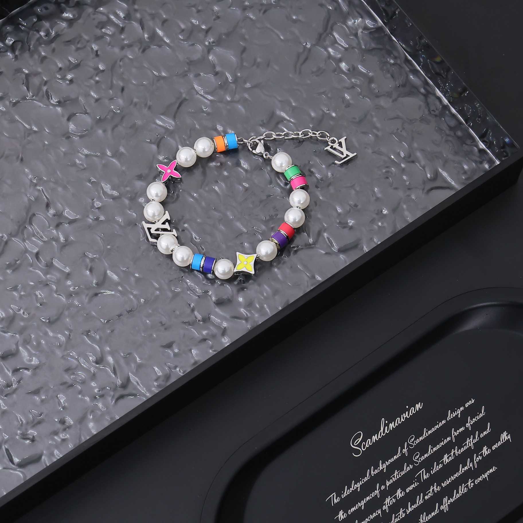 Louis Vuitton MNG Pearls Party Bracelet    M1264A - DopestKickz