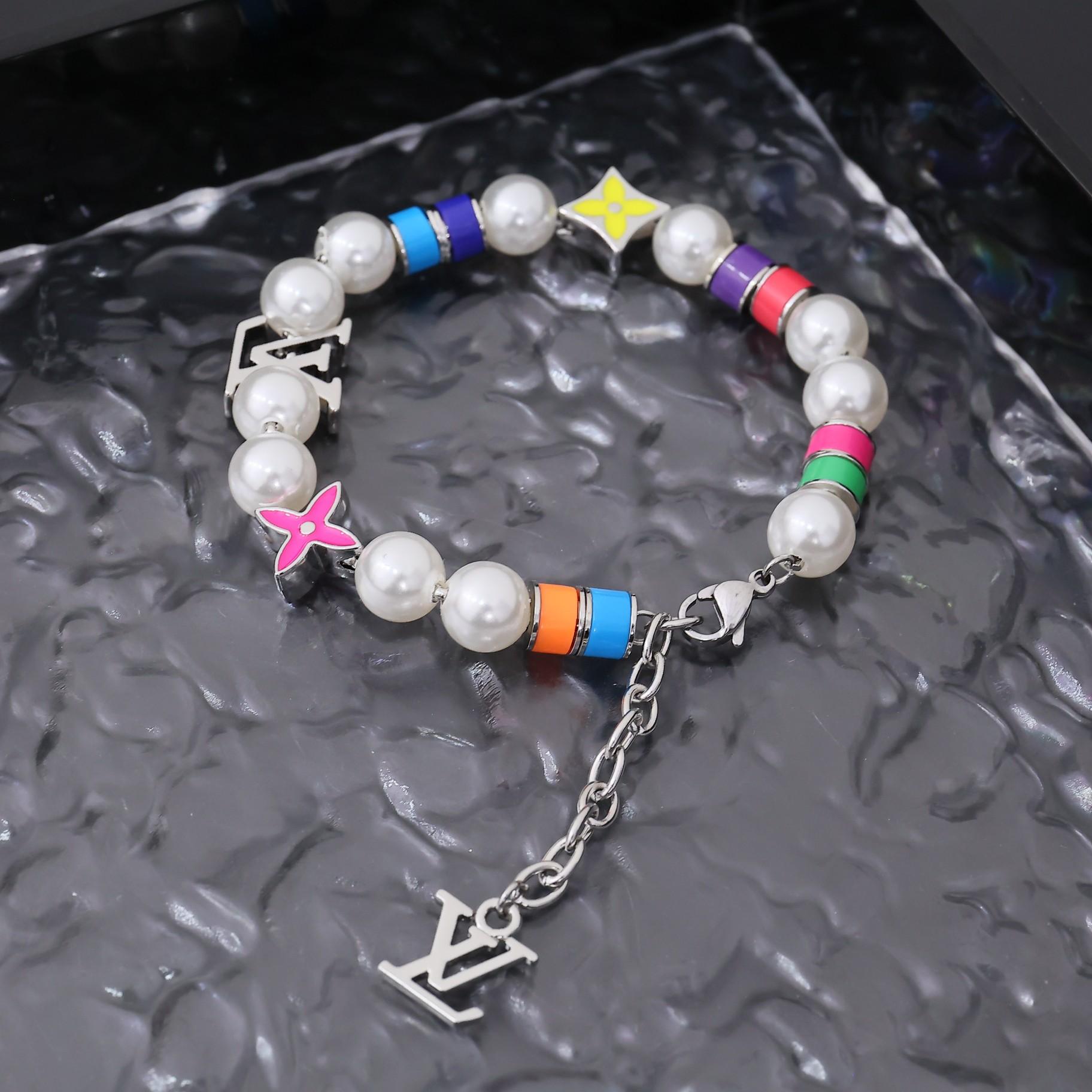 Louis Vuitton MNG Pearls Party Bracelet    M1264A - DopestKickz