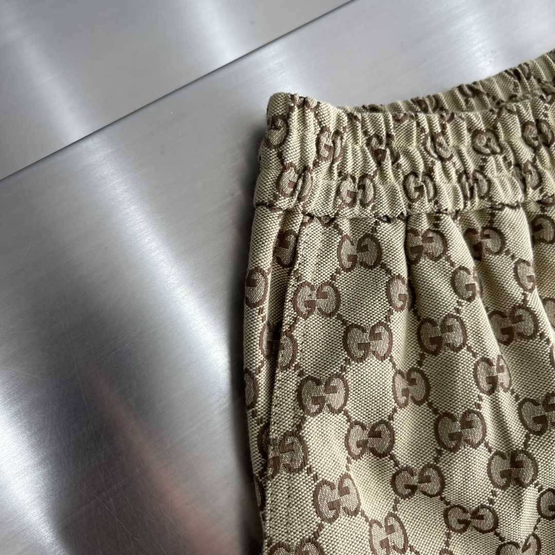 Gucci GG Supreme Pants - DopestKickz