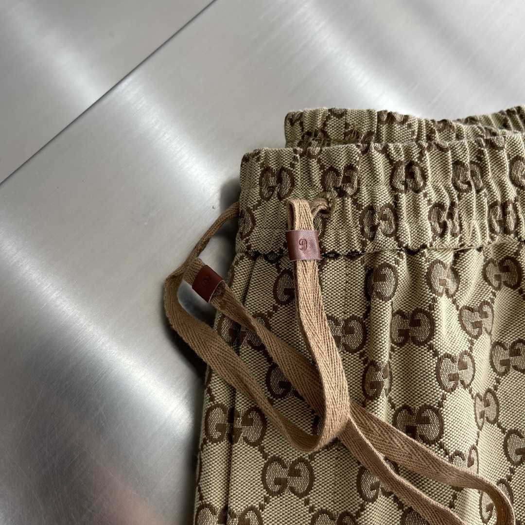 Gucci GG Supreme Pants - DopestKickz