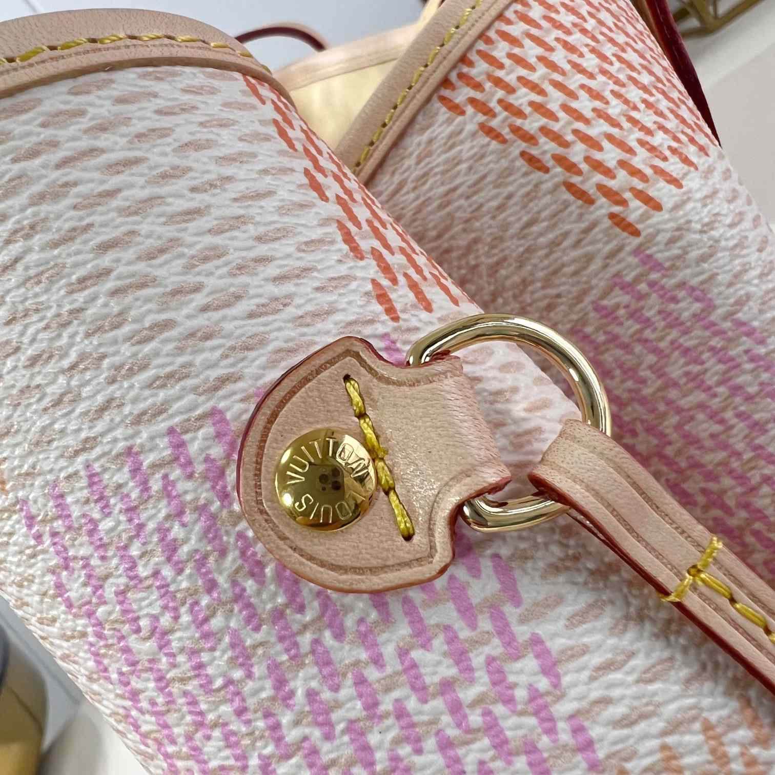 Louis Vuitton Neverfull MM    N40668 - DopestKickz