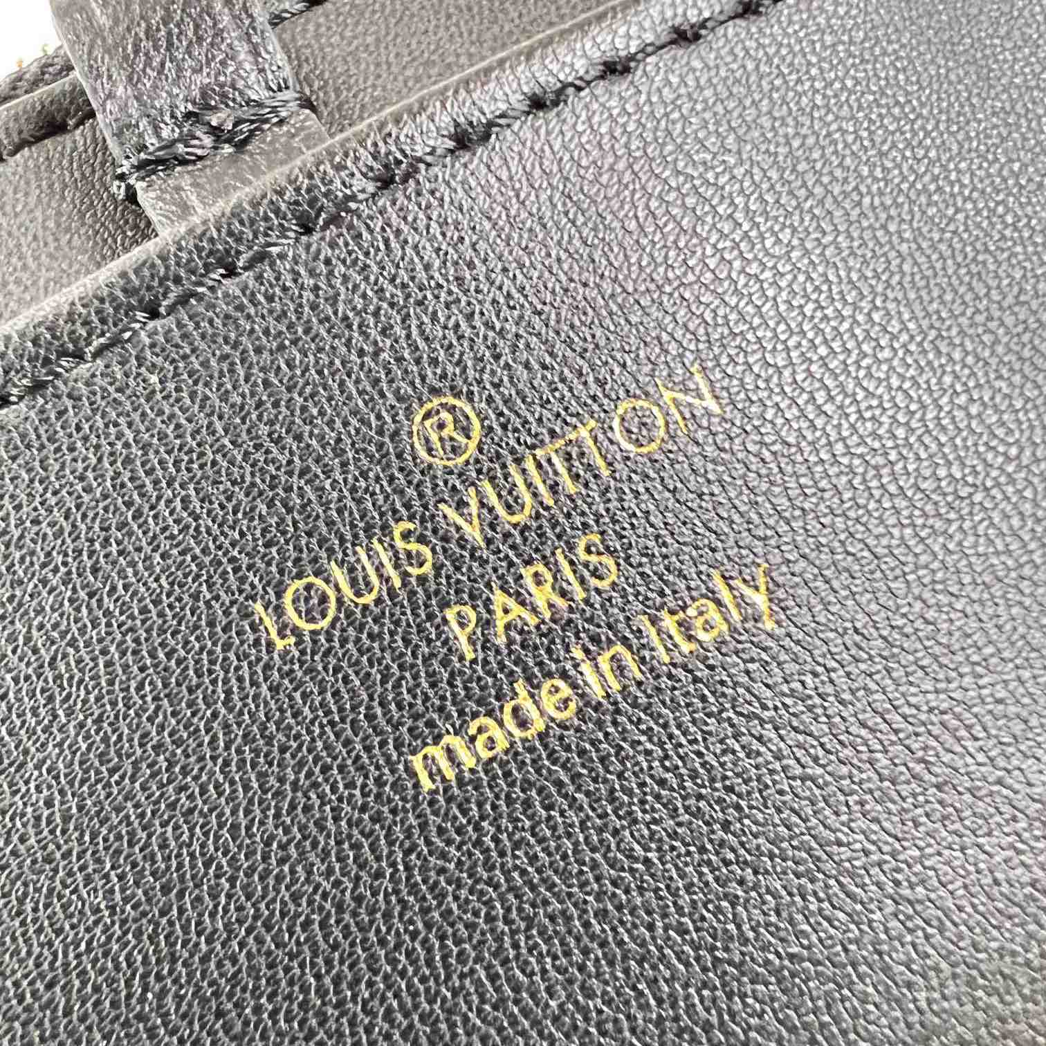 Louis Vuitton GO-14 GM   M23689 - DopestKickz
