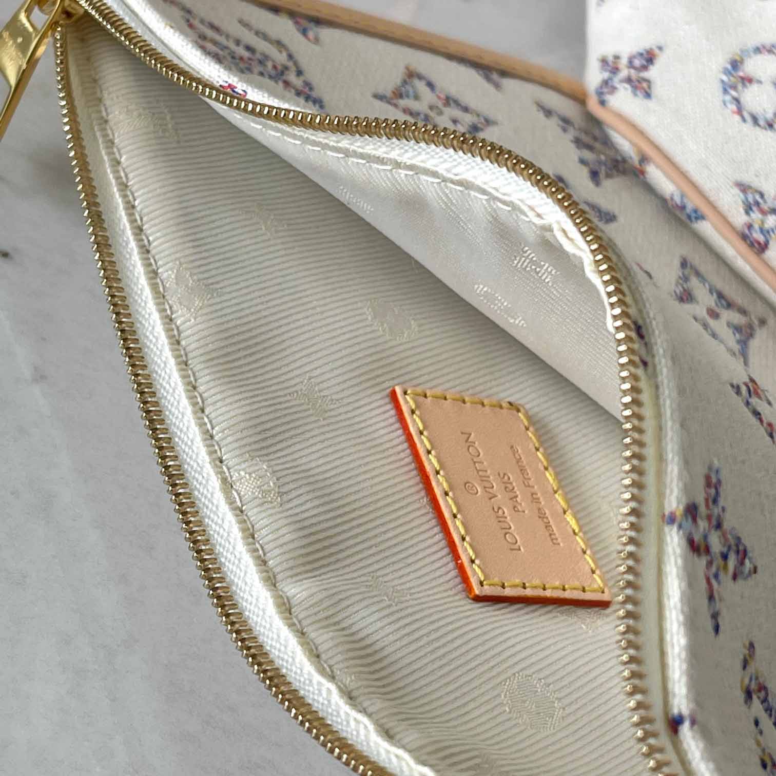 Louis Vuitton Neverfull MM   M24905 - DopestKickz