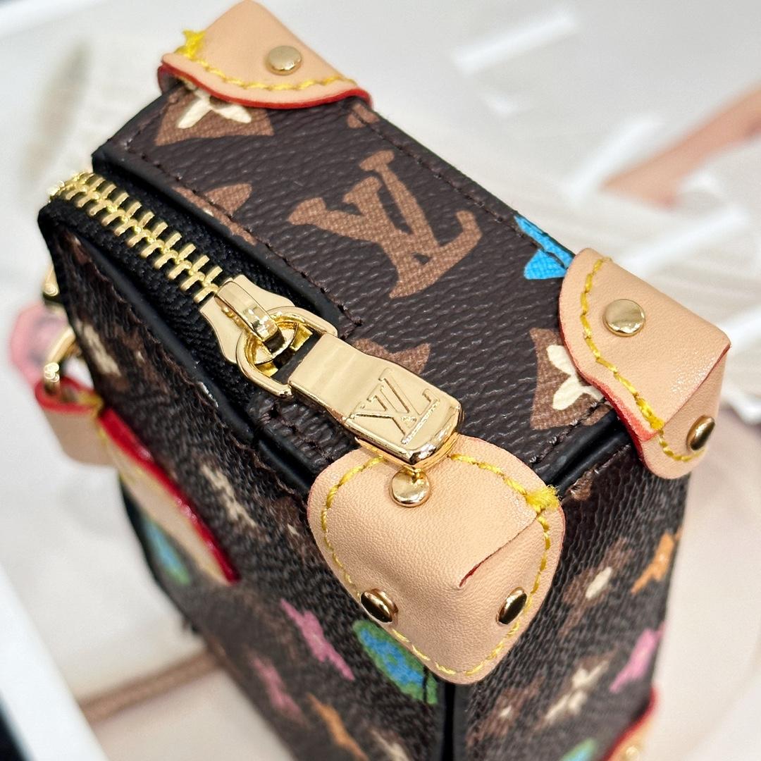 Louis Vuitton Monogram Craggy Trunk Key Holder and Bag Charm   M01943 - DopestKickz