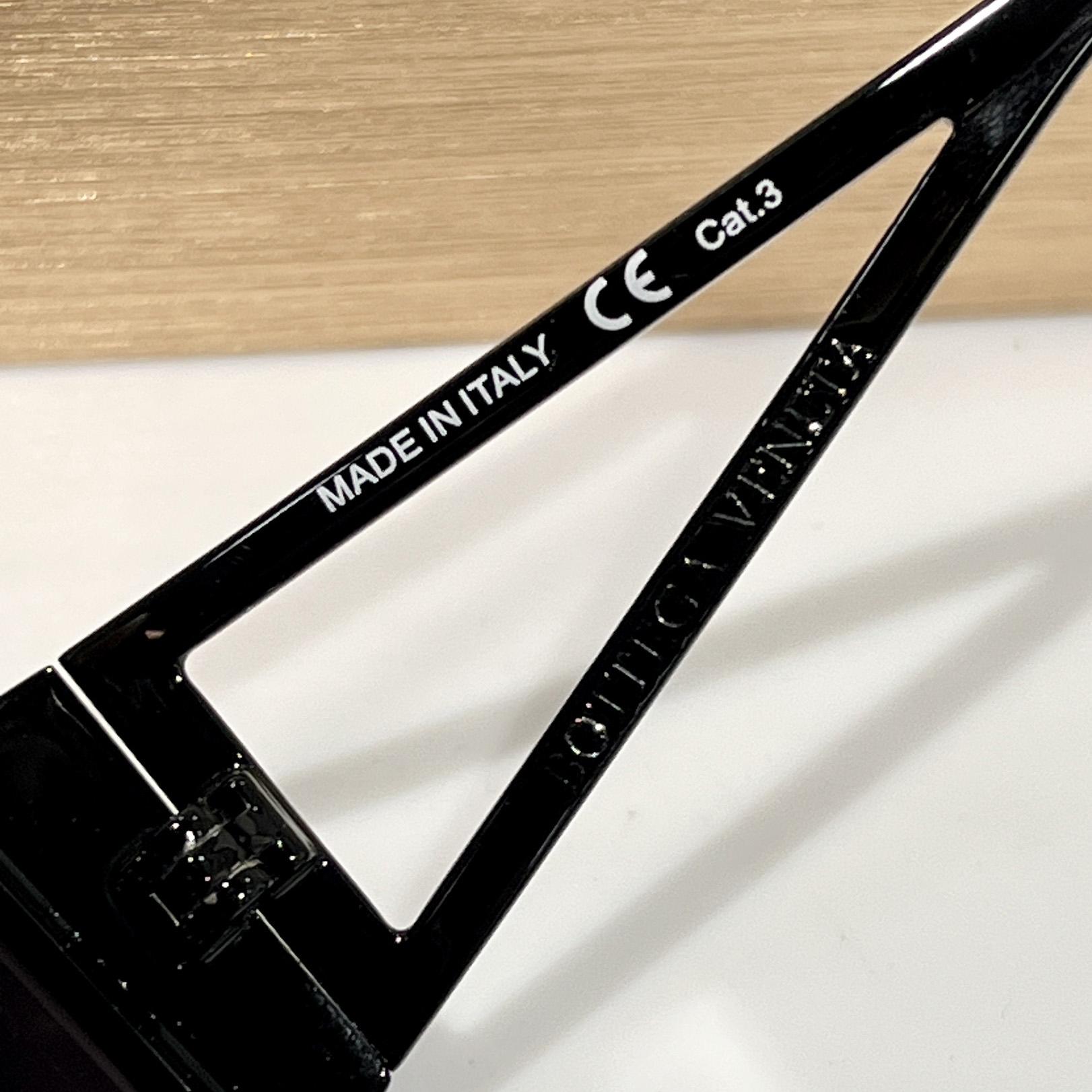 Bottega Veneta BV1065  Sunglasses    - DopestKickz