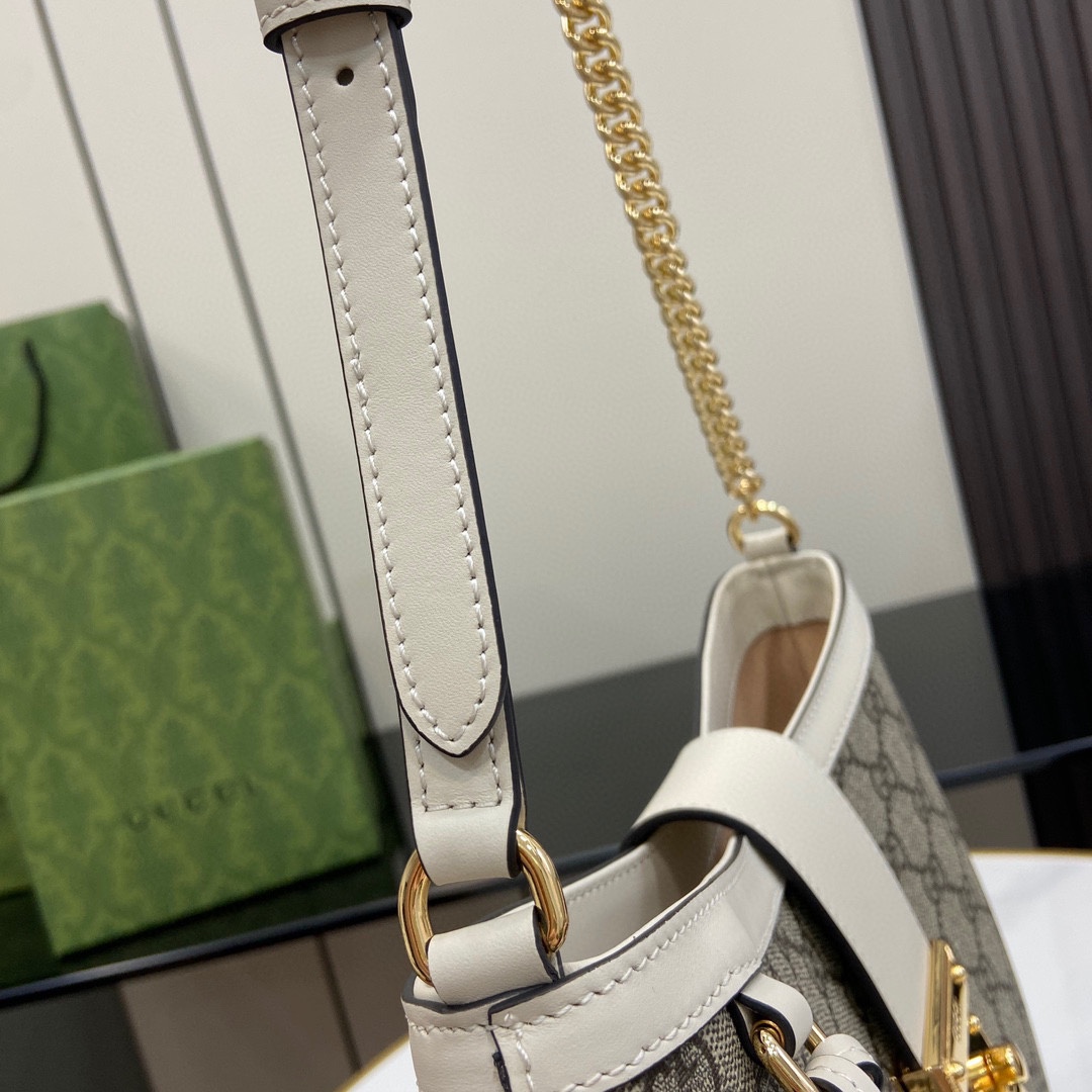 Gucci Padlock GG Medium Shoulder Bag - DopestKickz
