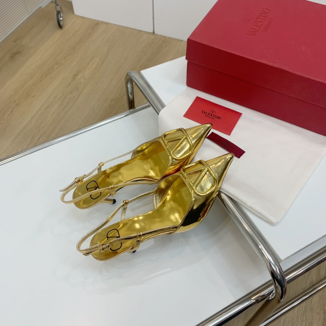 Valenti Valentino Garavani VLogo Signature Pump   80cm - DopestKickz
