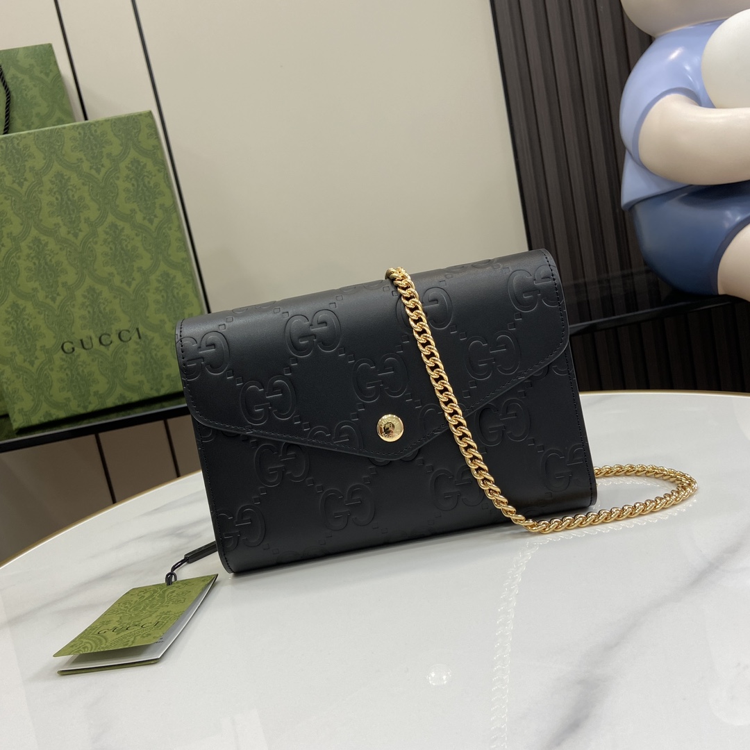 Gucci GG Chain Wallet - DopestKickz