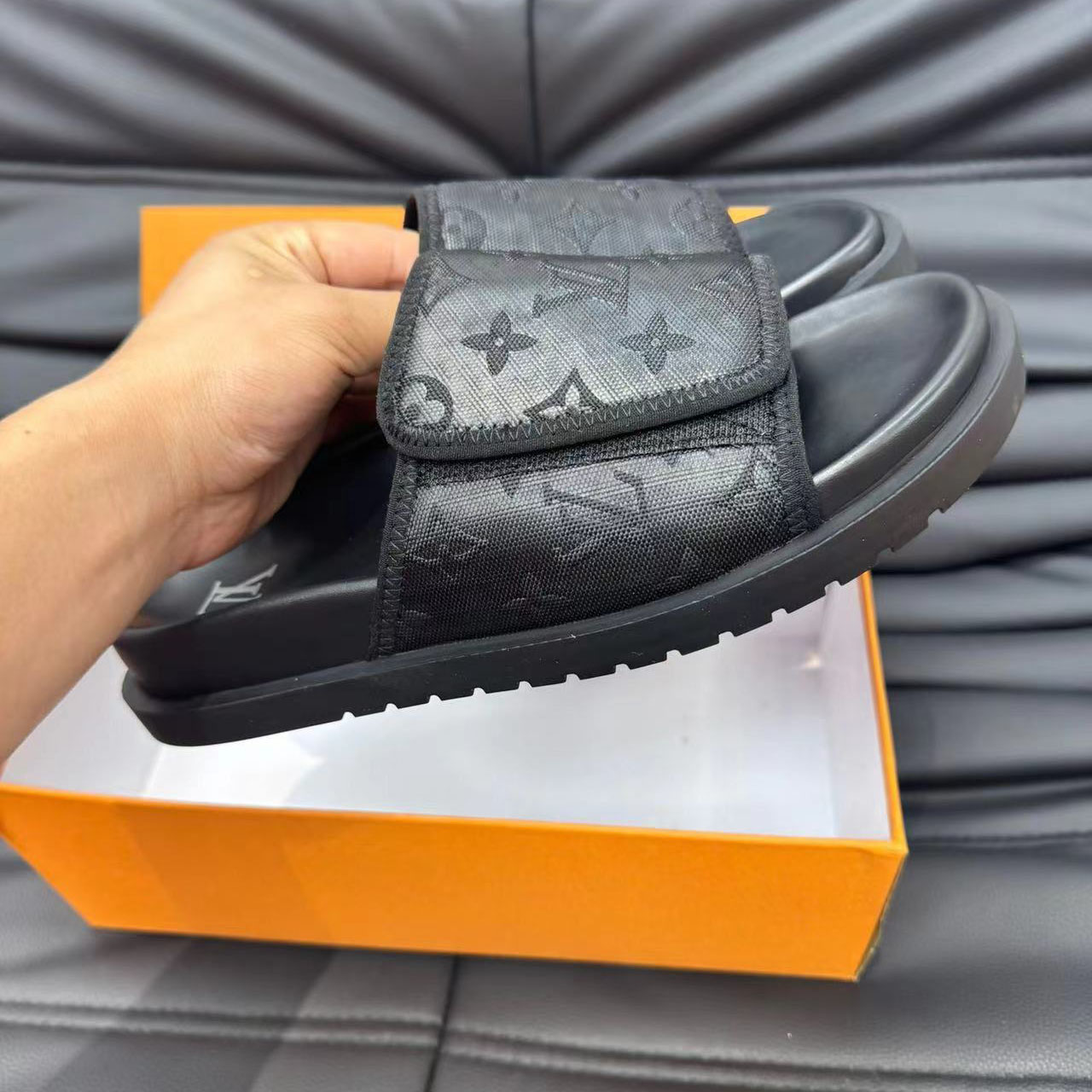 Louis Vuitton Miami Mule         1A9Z60 - DopestKickz