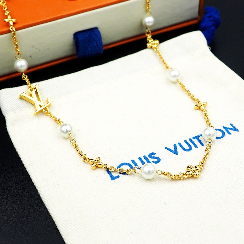 Louis Vuitton Louisa Necklace   M01610 - DopestKickz