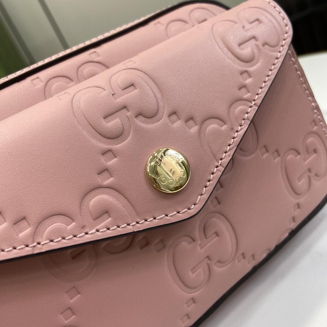 Gucci GG Super Mini Shoulder Bag - DopestKickz