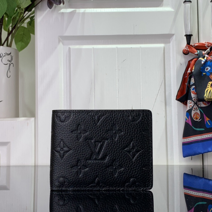 Louis Vuitton Multiple Wallet   M82072 - DopestKickz