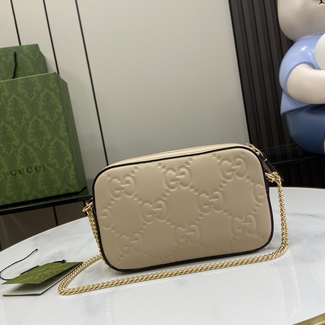 Gucci GG Super Mini Shoulder Bag - DopestKickz