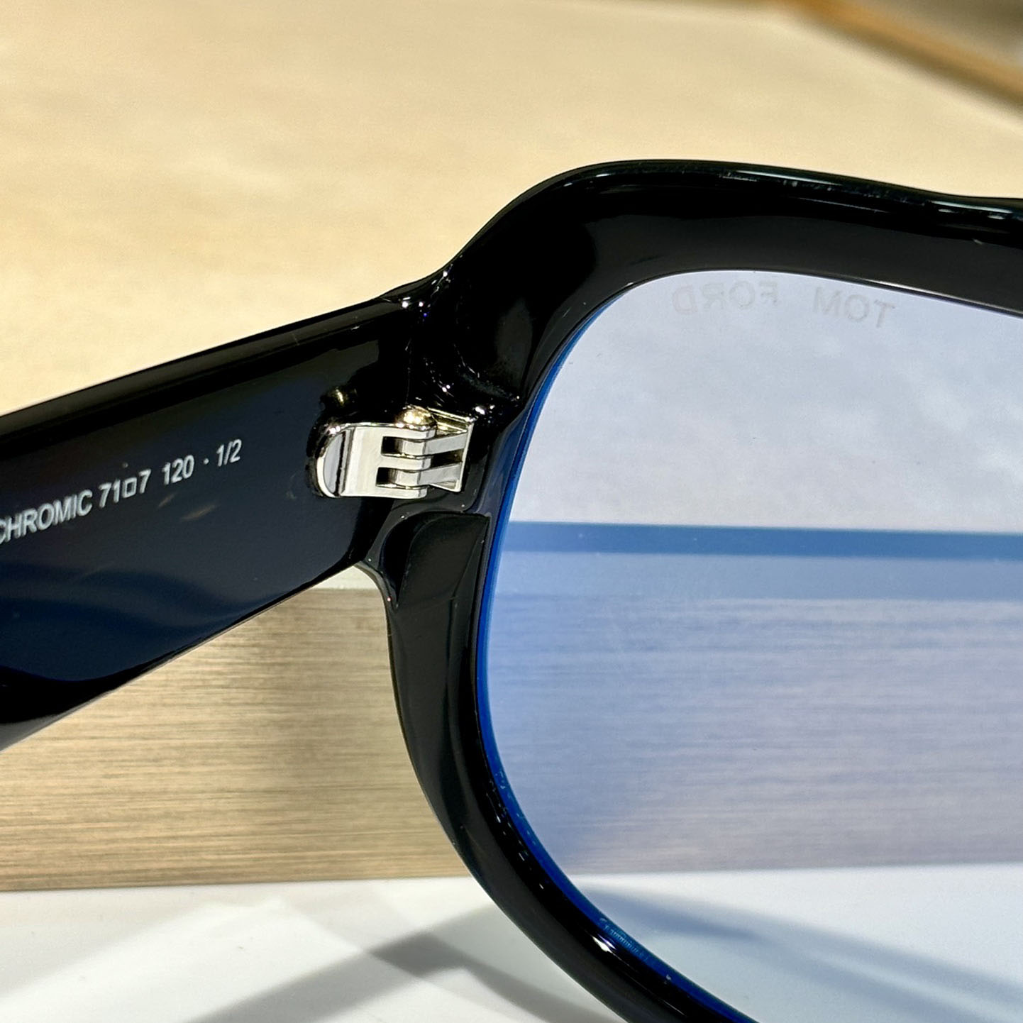 Tom Ford TF 1093 Sunglasses - DopestKickz